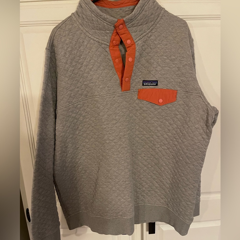 Women’s XL Grey/Orange Quilted Patagonia Pullover